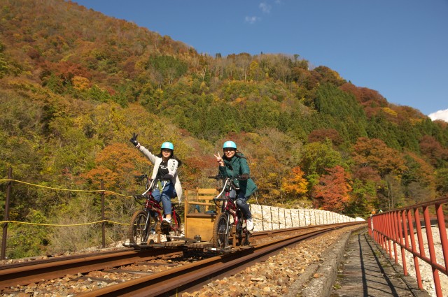 気ままなバス旅（レールマウンテンバイクGattan Go!!渓谷コース11:10発プラン）